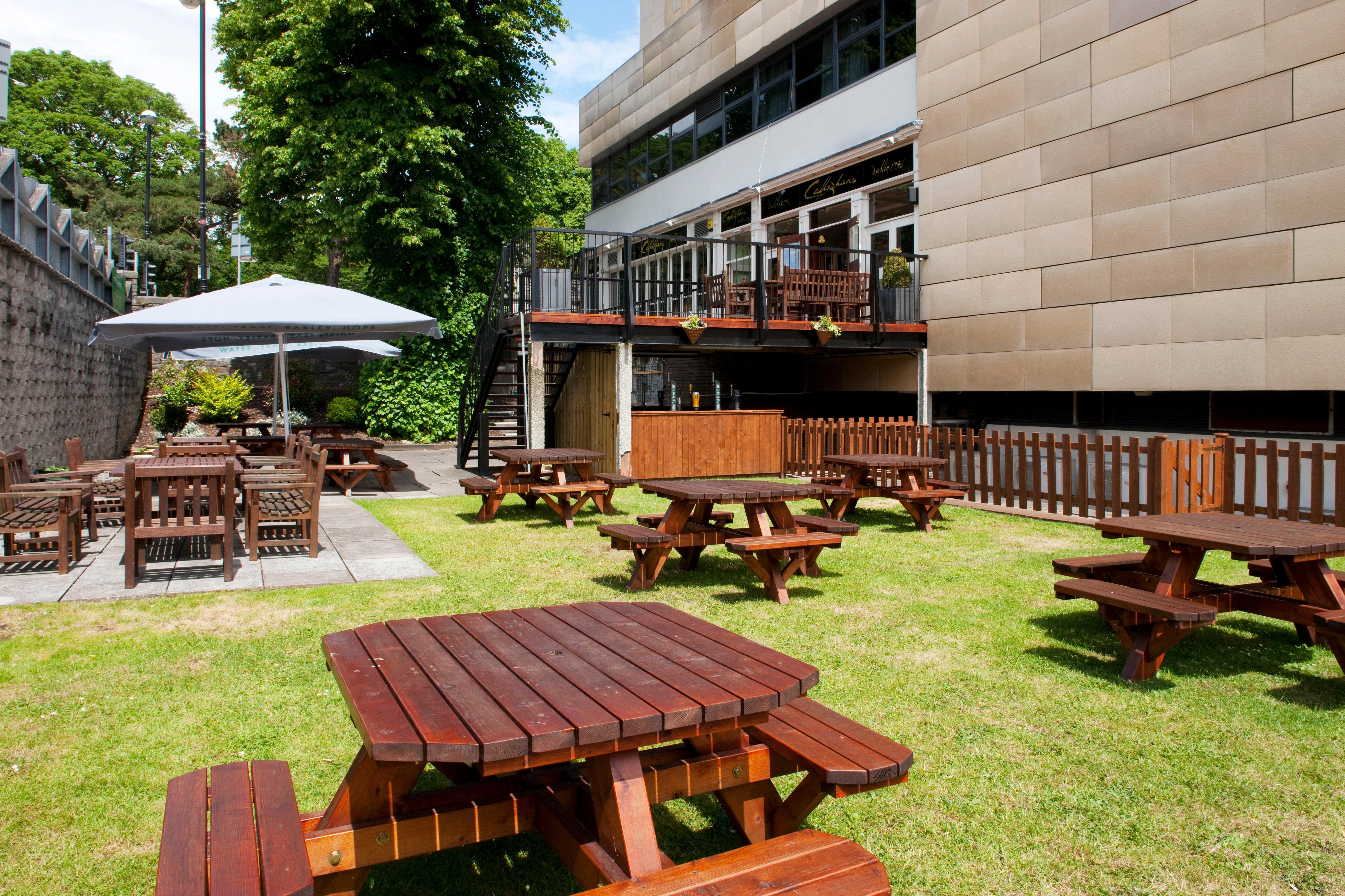 Holiday Inn Cardiff City By Ihg Exterior foto