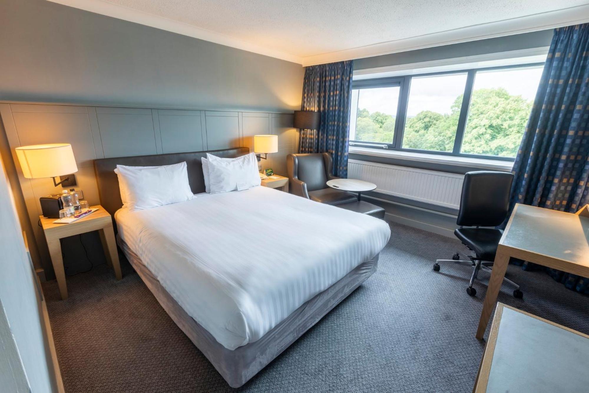 Holiday Inn Cardiff City By Ihg Exterior foto