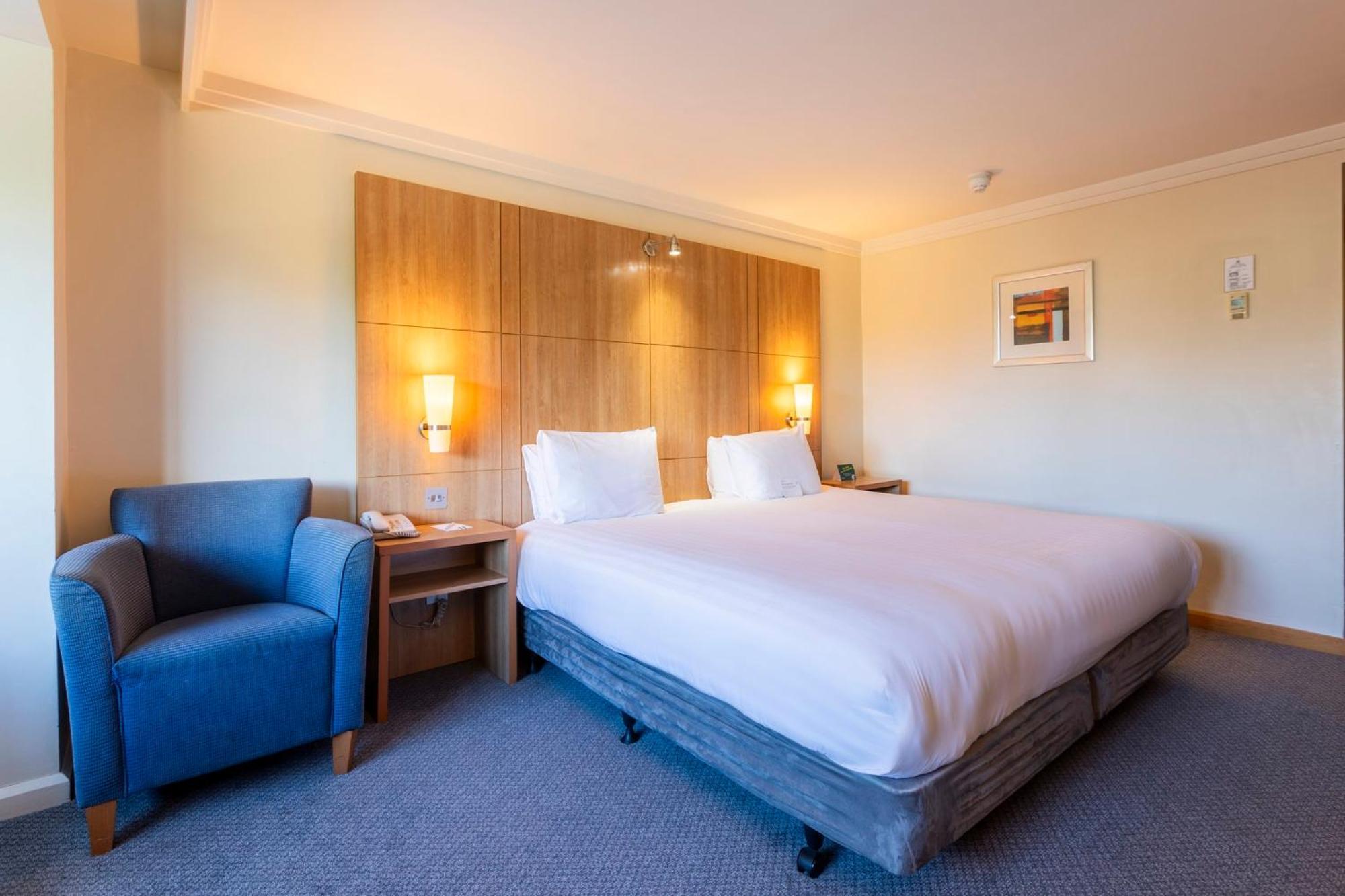 Holiday Inn Cardiff City By Ihg Exterior foto